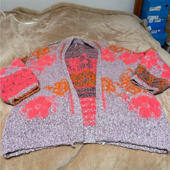 Free People gather me close cardigan.  Size XS/S - Picture 5 of 9